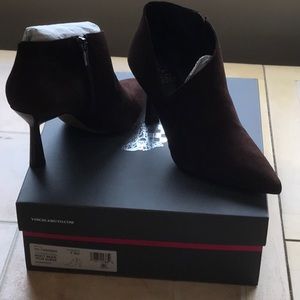 Vince Camuto booties, brown suede